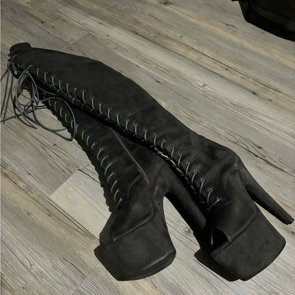 Leecabe Pole Shoes 7” - Picture 2 of 5